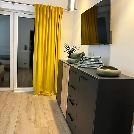 Apartment Ferien-monteurwohnung *