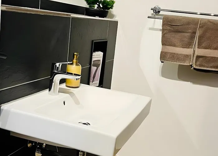 דירה Ferien-monteurwohnung צוסן